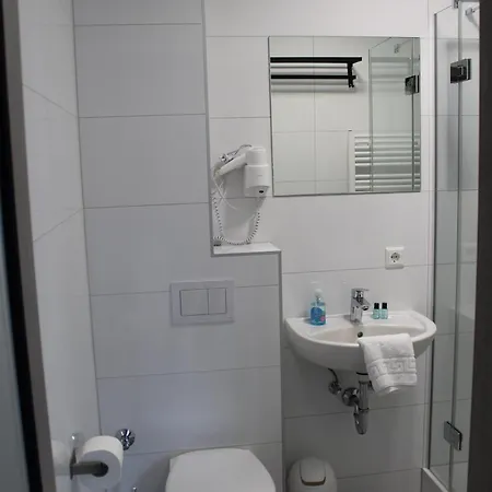 Otel Sleep & Go Unterbalbach