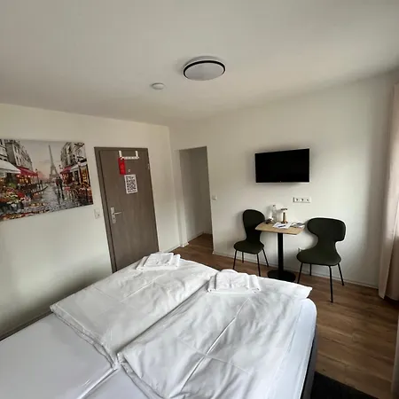 Sleep & Go Otel Unterbalbach